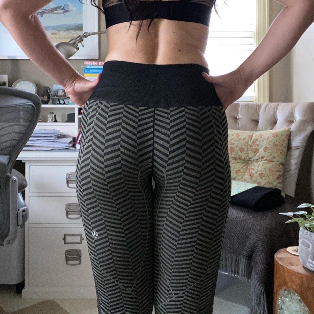🍋lululemon🍋 Crop seamless knitted leggings - 6